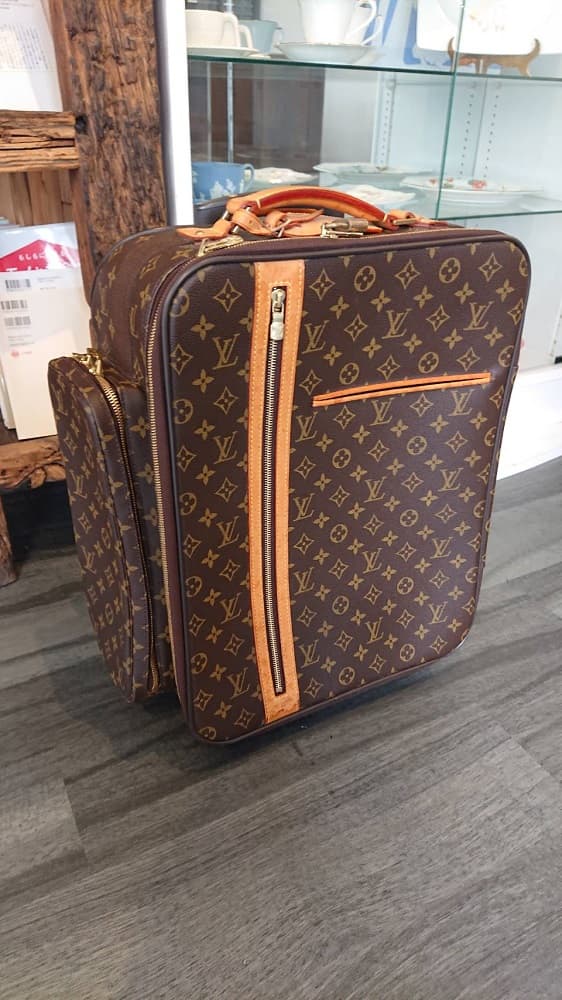 東京都 渋谷区にて LOUIS VUITTON/ルイヴィトン モノグラム スーツケース を出張買取しました