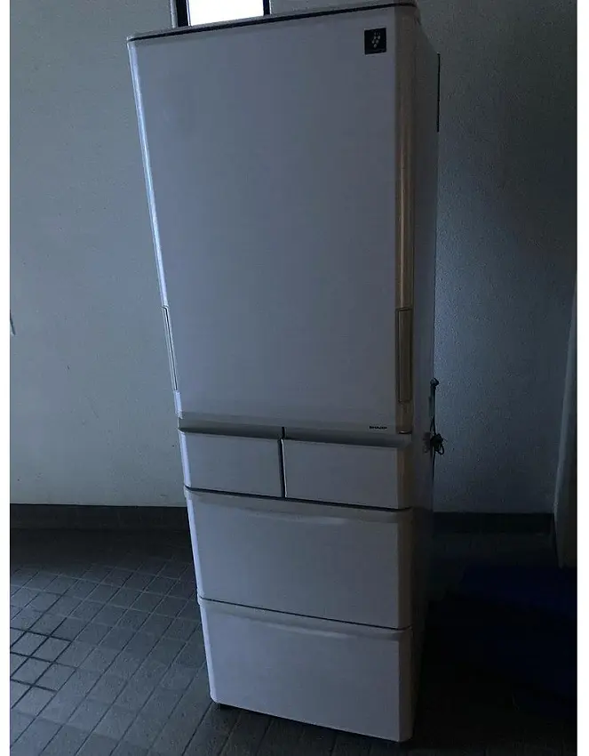 東京都 武蔵野市にて シャープ 4ドア冷蔵庫 SJ-P411D 2017年製 を出張買取しました