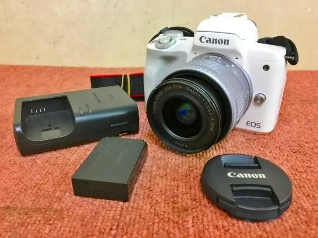 東京都 港区にて CANON/キャノン ミラーレスカメラ EOS kiss M ズームレンズ付 を出張買取しました