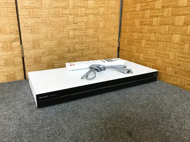 東京都 国分寺市にて BDレコーダー シャープ BD-WW1200 を出張買取しました