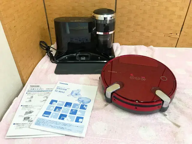 東京都 小金井市にて ロボット掃除機 東芝 VC-RVS2 2018 を出張買取しました