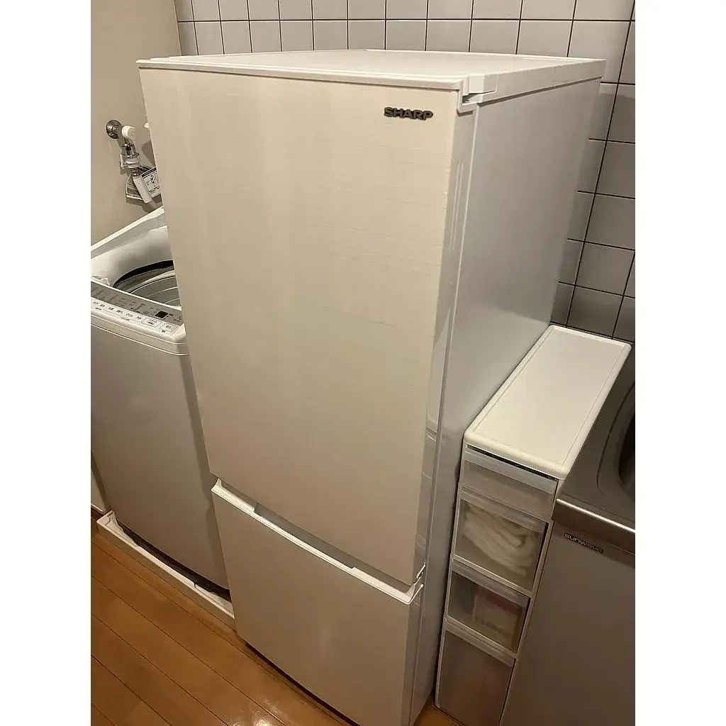 東京都 品川市にて 冷蔵庫 シャープ SJ-D18G 2021年製 を出張買取しました