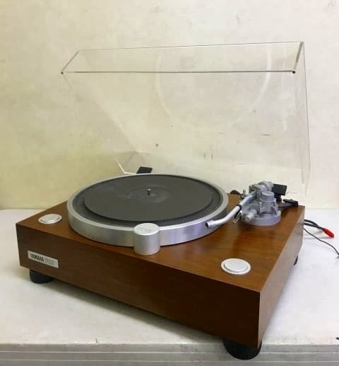 ヤマハ GT-2000L レコードプレーヤー