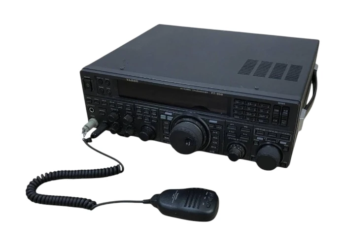 トランシーバー　アマチュア無線　YAESU　FT-950