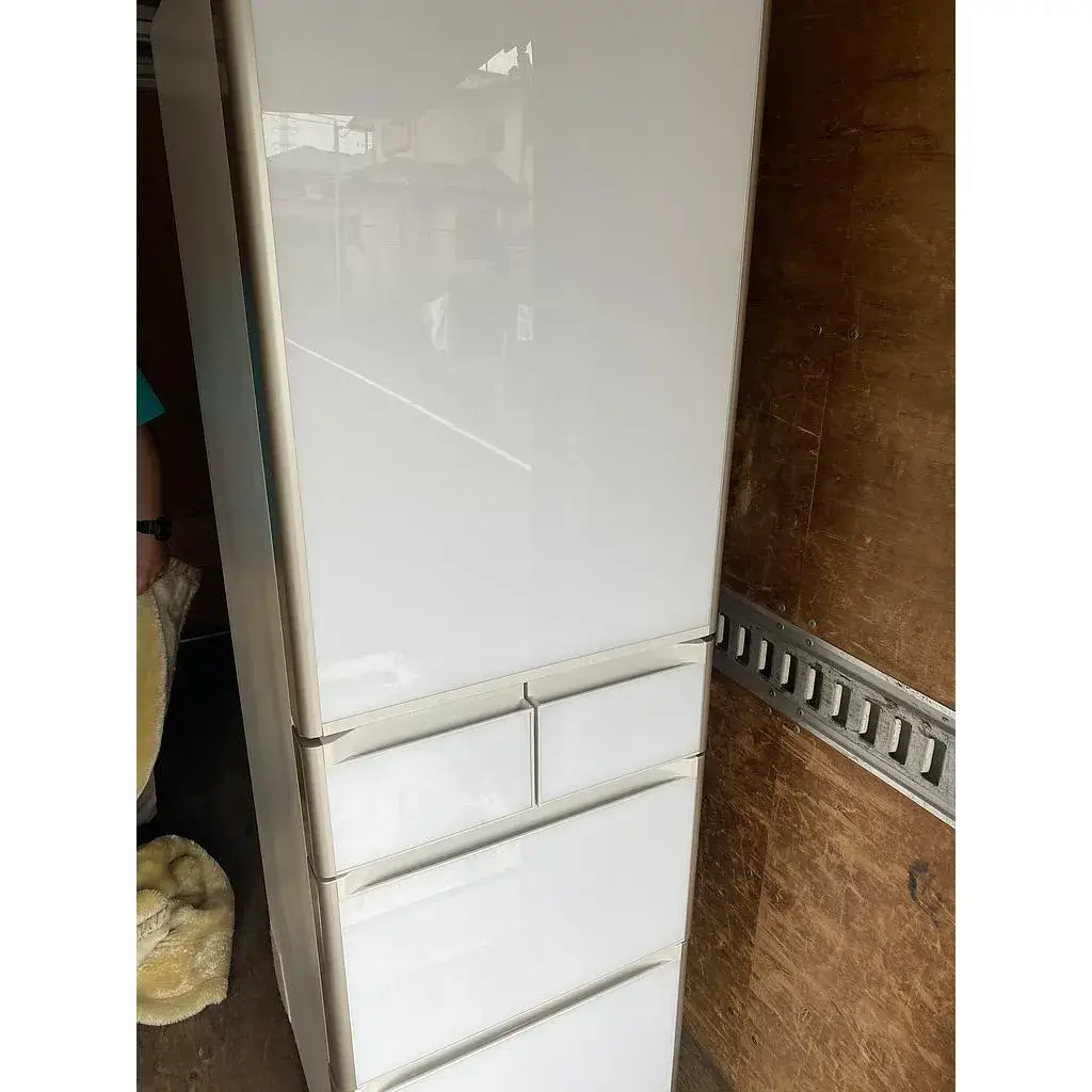 神奈川県 相模原市にて 冷蔵庫 日立 R-S40JL 2019（汚れ有） を出張買取しました